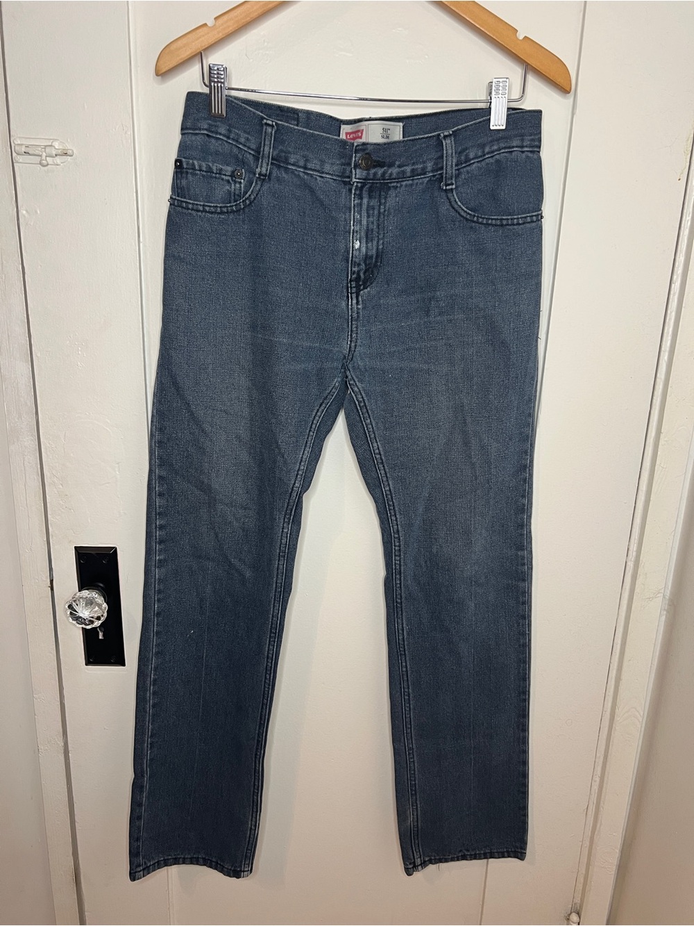 Levi's Straight Leg Mid-Blue Men's Jeans